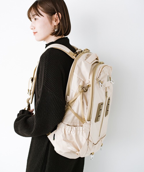 haco!（ハコ）の「F/CE.（エフシーイー） ROBIC DAYTRIP BP（バックパック/リュック・レディース・ブラック/ベージュ・ONE SIZE）」の6枚目の写真
