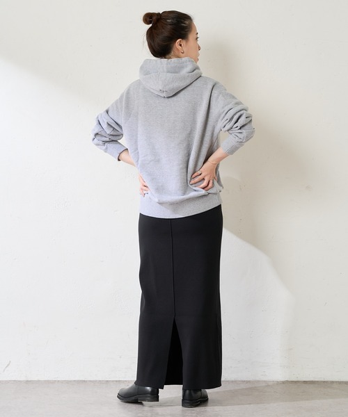 SHENERY（シーナリー）の「総針ニットタイトマキシスカート（スカート・レディース・ブラック/ブルー・FREE）」の14枚目の写真