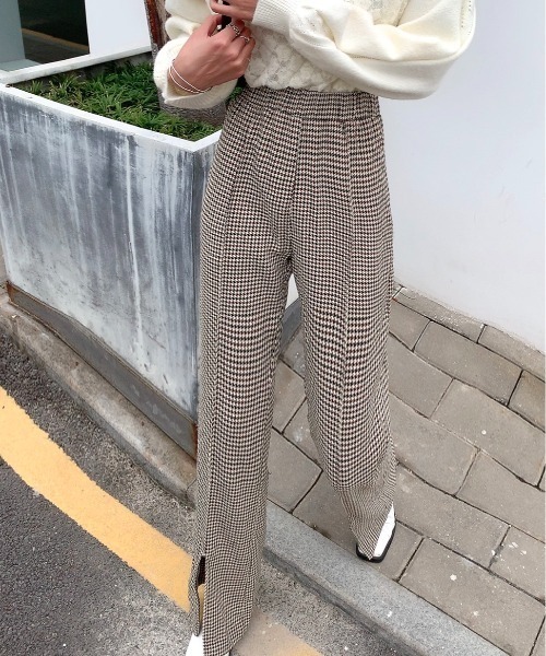 Diosfront（ディオスフロント）の「千鳥柄スリットセミワイドパンツ（その他パンツ・レディース・ブラック/ブラウン・S/M/L）」の13枚目の写真