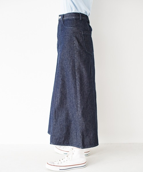 haco!（ハコ）の「いつものカジュアルコーデに大人っぽさと女っぽさをプラス！気になるところもそっと隠してくれる　こだわりシルエットのデニムフレアースカート by who made me（デニムスカート・レディース・インディゴブルー・SMALL/MEDIUM/LARGE/X-LARGE）」の14枚目の写真