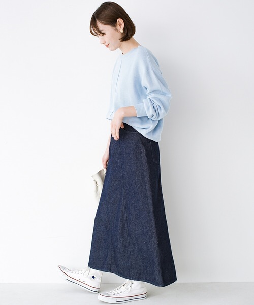 haco!（ハコ）の「いつものカジュアルコーデに大人っぽさと女っぽさをプラス！気になるところもそっと隠してくれる　こだわりシルエットのデニムフレアースカート by who made me（デニムスカート・レディース・インディゴブルー・SMALL/MEDIUM/LARGE/X-LARGE）」の3枚目の写真