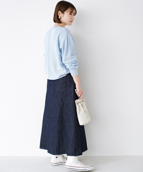 haco!（ハコ）の「いつものカジュアルコーデに大人っぽさと女っぽさをプラス！気になるところもそっと隠してくれる　こだわりシルエットのデニムフレアースカート by who made me（デニムスカート・レディース・インディゴブルー・SMALL/MEDIUM/LARGE/X-LARGE）」の9枚目の写真