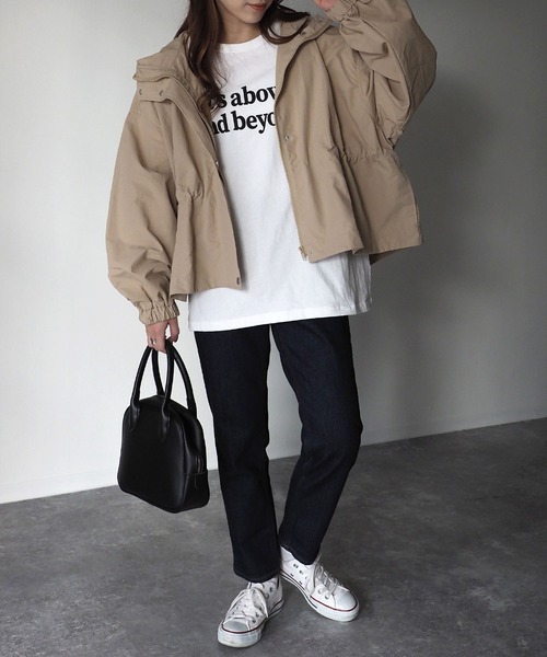 Riberry(リベリー)の「ボリューム袖マウンテンパーカー(マウンテンパーカー・レディース・アイボリー/ブラック/ベージュ・MEDIUM)」の9枚目の写真