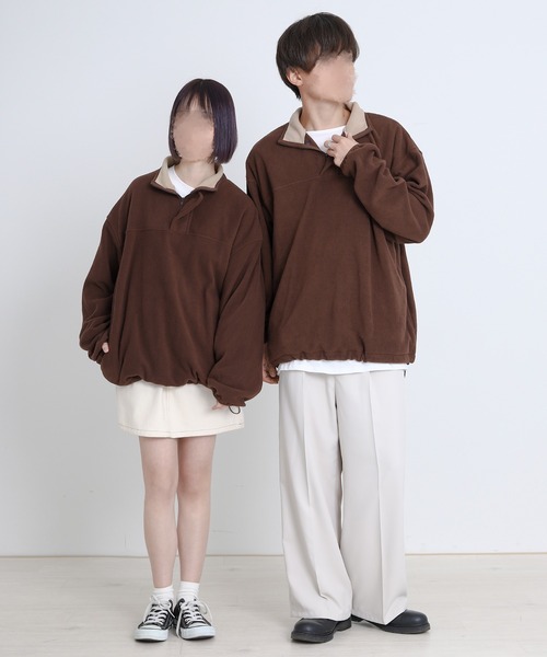 PairPair（ペアペア）の「フリースプルオーバー(ユニセックス)（スウェット・レディース・ブラウン/カーキ・MEDIUM/LARGE）」の2枚目の写真