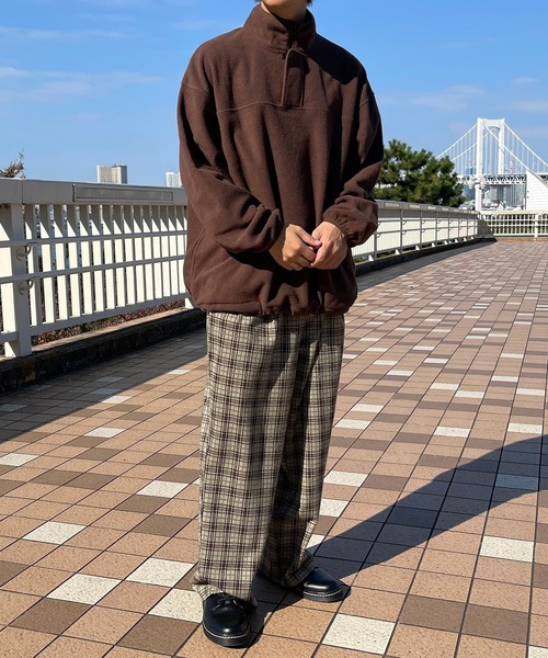 PairPair（ペアペア）の「フリースプルオーバー(ユニセックス)（スウェット・レディース・ブラウン/カーキ・MEDIUM/LARGE）」の7枚目の写真