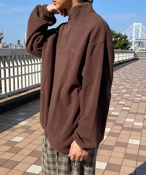 PairPair（ペアペア）の「フリースプルオーバー(ユニセックス)（スウェット・レディース・ブラウン/カーキ・MEDIUM/LARGE）」の5枚目の写真