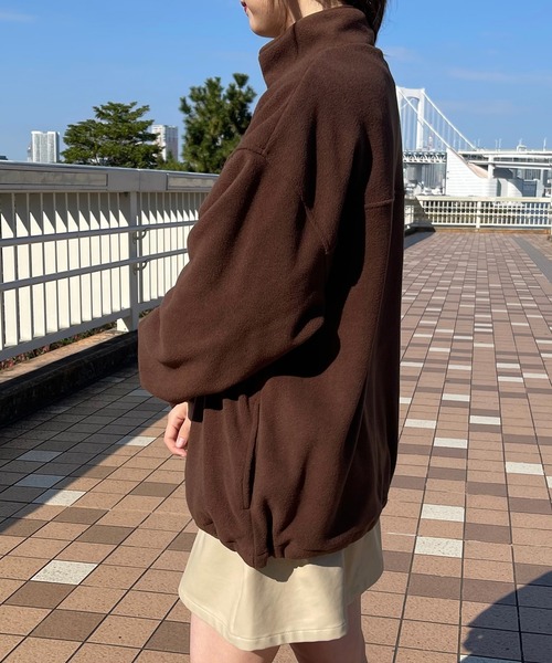 PairPair（ペアペア）の「フリースプルオーバー(ユニセックス)（スウェット・レディース・ブラウン/カーキ・MEDIUM/LARGE）」の9枚目の写真