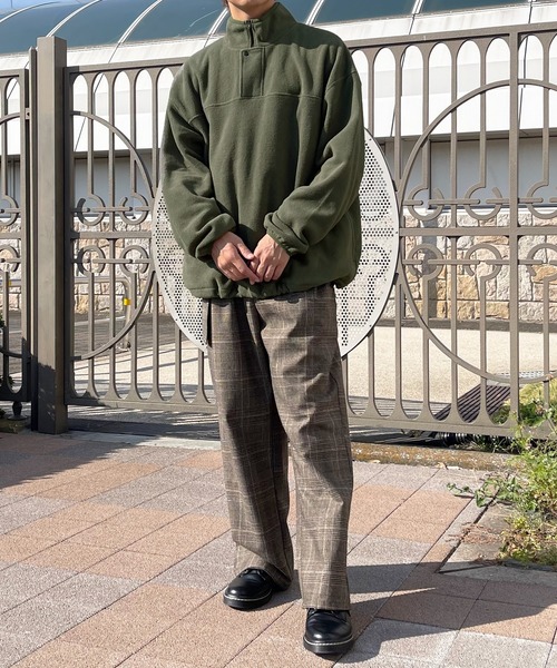 PairPair（ペアペア）の「フリースプルオーバー(ユニセックス)（スウェット・レディース・ブラウン/カーキ・MEDIUM/LARGE）」の16枚目の写真