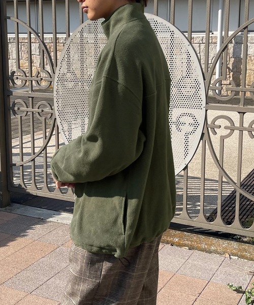 PairPair（ペアペア）の「フリースプルオーバー(ユニセックス)（スウェット・レディース・ブラウン/カーキ・MEDIUM/LARGE）」の14枚目の写真