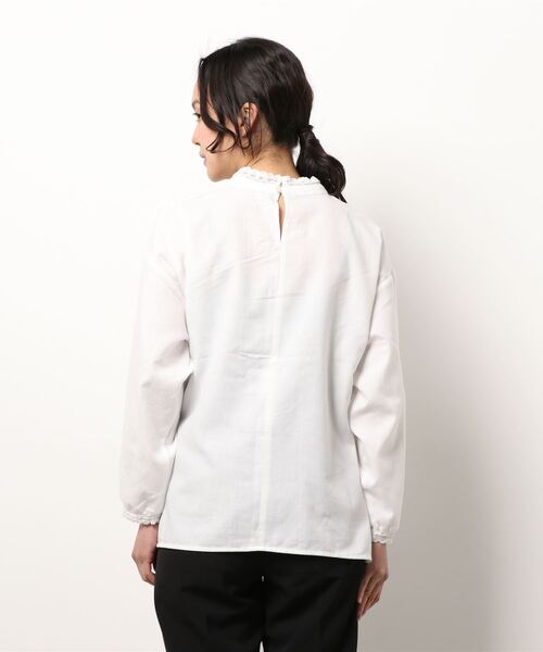 Samansa Mos2(サマンサ モスモス)の「フロントレースブラウス(シャツ/ブラウス・レディース・オフホワイト/サックスブルー/チャコール/キナリ・フリ-)」の6枚目の写真