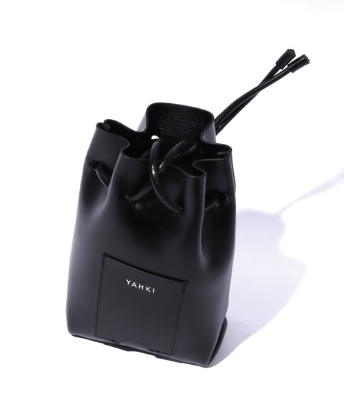 YAHKI(ヤーキ)の「YAHKI/ヤーキ DRAWSTRING BAG ミニ レザーショルダーバッグ(ショルダーバッグ・レディース・ブラック/オフホワイト・FREE)」の21枚目の写真