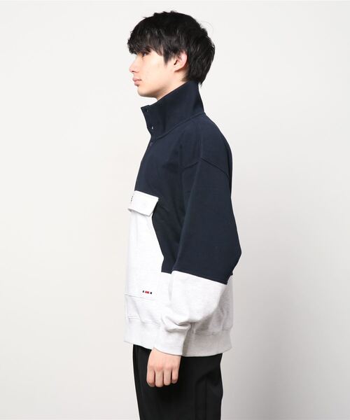 ROMANTIC CROWN(ロマンティッククラウン)の「【ROMANTIC CROWN】BUTTON UP POCKET ANORAK / ロマンティッククラウン ボタンアップ ポケット ハイネック スウェットシャツ(その他トップス・メンズ・ネイビー/グリーン・SMALL/MEDIUM/LARGE)」の3枚目の写真