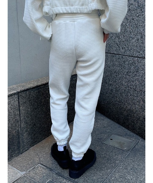 ENVYM(アンビー)の「スクエアパターンジョガーPT(その他パンツ・レディース・ブラック/ホワイト/グレー・FREE)」の14枚目の写真