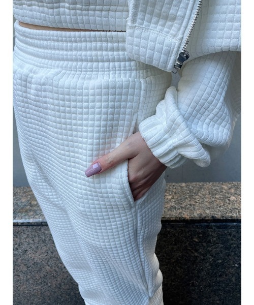 ENVYM(アンビー)の「スクエアパターンジョガーPT(その他パンツ・レディース・ブラック/ホワイト/グレー・FREE)」の17枚目の写真