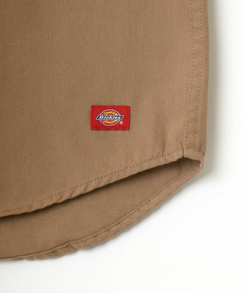 Dickies(ディッキーズ)の「Dickies/ディッキーズ オーバーサイズ T/Cツイル ミニロゴワッペン ワンポイント刺繍 ワークシャツ(シャツ/ブラウス・メンズ・ブラック/ベージュ/ホワイト系その他/ブルー系その他・M/L/XL)」の19枚目の写真