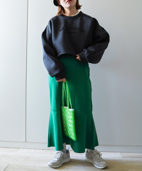 VENCEEXCHANGE（ヴァンスエクスチェンジ）の「ショート丈エンボス加工ダンボールプルオーバー（スウェット・レディース・ブラック/オフホワイト/グリーン・FREE）」の13枚目の写真