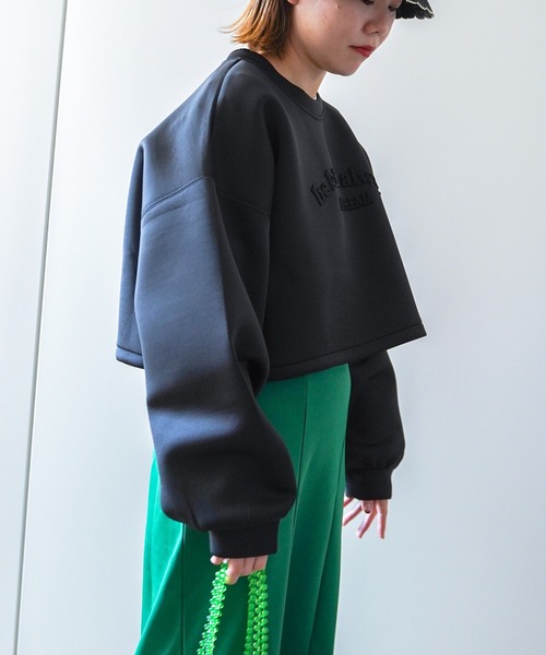 VENCEEXCHANGE（ヴァンスエクスチェンジ）の「ショート丈エンボス加工ダンボールプルオーバー（スウェット・レディース・ブラック/オフホワイト/グリーン・FREE）」の15枚目の写真