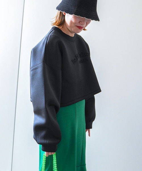 VENCEEXCHANGE（ヴァンスエクスチェンジ）の「ショート丈エンボス加工ダンボールプルオーバー（スウェット・レディース・ブラック/オフホワイト/グリーン・FREE）」の18枚目の写真