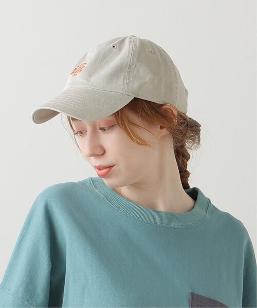 DOUBLE NAME（ダブルネーム）の「NEWHATTAN刺しゅう加工CAP（キャップ・レディース・ピンク/ターコイズブルー/スミクロ/キナリ・FREE）」の2枚目の写真