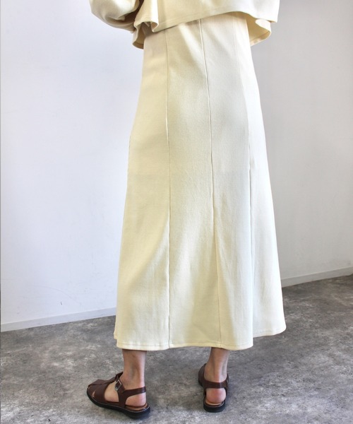 MLI'A(エムリア)の「マーメイドリブキャミワンピース(セットアップ対応)(ワンピース・レディース・アイボリー/ブラック/グリーン/ブルー/オレンジ/ホワイト×ネイビー・M)」の12枚目の写真