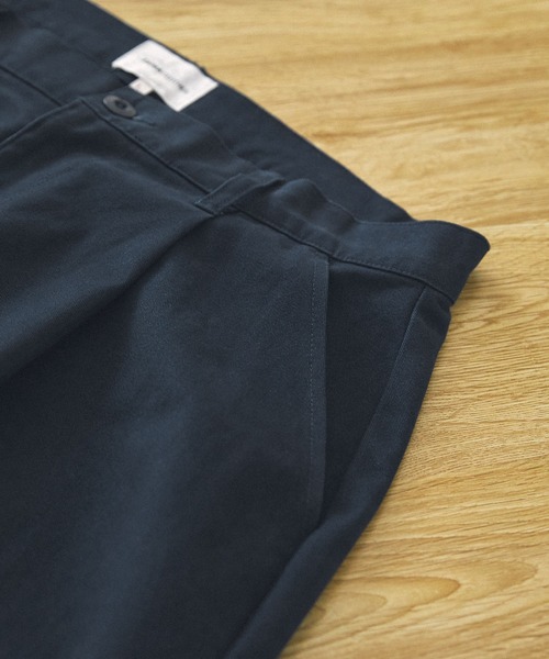 EMMA CLOTHES(エマクローズ)の「タックワイドバルーンシルエットチノパンツ EMMA CLOTHES(チノパンツ・メンズ・オレンジ/ベージュ/アイボリー/ダークネイビー/セージグリーン/ブラック/モカ/オリーブ系/グレー系・M/S/L)」の15枚目の写真