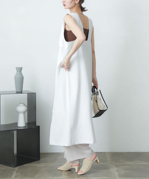 SENSE OF PLACE by URBAN RESEARCH（センスオブプレイスバイアーバンリサーチ）の「『One-C/低身長向けサイズ展開あり』フロントボタンジャンパースカート（ジャンパースカート・レディース・ブラック/グリーン/アイボリー・SHORT/ONE）」の6枚目の写真