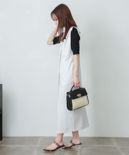 SENSE OF PLACE by URBAN RESEARCH（センスオブプレイスバイアーバンリサーチ）の「『One-C/低身長向けサイズ展開あり』フロントボタンジャンパースカート（ジャンパースカート・レディース・ブラック/グリーン/アイボリー・SHORT/ONE）」の12枚目の写真