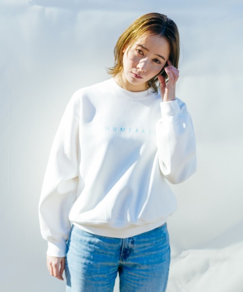 NUMERALS（ヌメラルズ）の「【WOMEN】[NUMERALS]ダンボールクルーネックスウェット（スウェット・レディース・ホワイト/ライトブルー/ライトベージュ/チャコール・60/75）」の16枚目の写真