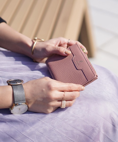 mieno（ミエノ）の「[mieno]牛革レザー二つ折りミニ財布（財布・レディース・ベージュ/ブルー/レモンイエロー/ローズ/ウッド/ブラウン/ブラック/キャメル・FREE）」の8枚目の写真