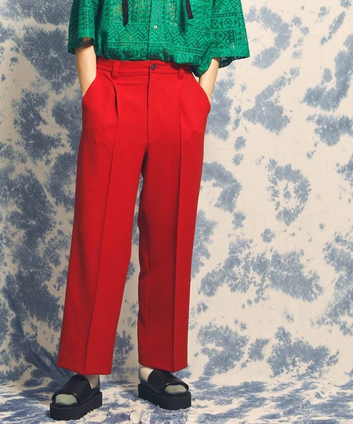 MAISON SPECIAL(メゾンスペシャル)の「《ユニセックスアイテム》梨地ダブルクロスピンタック1タックワイドパンツ【MAISON SPECIAL/メゾンスペシャル】(その他パンツ・メンズ・ブルー/ブラック/レッド/グリーン/オフホワイト・0/2/1)」の5枚目の写真