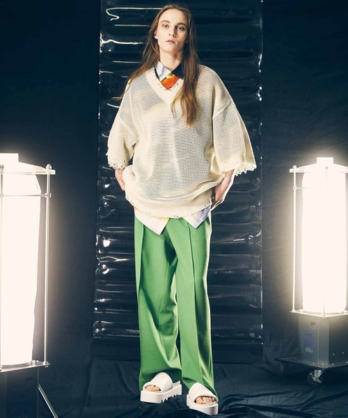 MAISON SPECIAL(メゾンスペシャル)の「《ユニセックスアイテム》梨地ダブルクロスピンタック1タックワイドパンツ【MAISON SPECIAL/メゾンスペシャル】(その他パンツ・メンズ・ブルー/ブラック/レッド/グリーン/オフホワイト・0/2/1)」の11枚目の写真