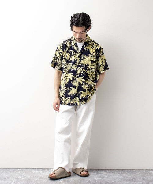 NOLLEY'S goodman(ノーリーズグッドマン)の「リーフプリント オープンカラーシャツ 開襟 アロハ(シャツ/ブラウス・メンズ・ホワイト×グリーン/チャコールグレー/ネイビー系・S/M/L)」の5枚目の写真