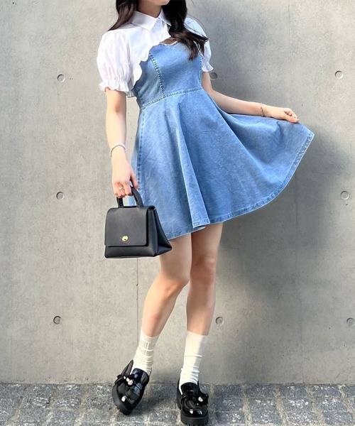 titty＆Co. PETIT by poyo（ティティーアンドコープティバイポヨ）の「【titty&Co.PETIT by POYO】デニムキャミワンピース×クロップドシャツセット（ワンピース・レディース・ブルー・SMALL/MEDIUM）」の6枚目の写真