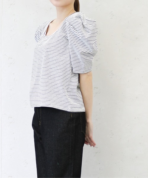 Per sist ence(パーシエンス)の「ボーダーパフスリーブ/スクエア&クルーネック前後2WAYカットソー(Tシャツ/カットソー・レディース・ホワイト系その他/ベージュ系その他/グリーン系その他/ブルー系その他/ホワイト系その他2・FREE)」の9枚目の写真
