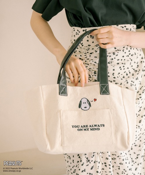 OLIVE des OLIVE(オリーブデオリーブ)の「PEANUTSミニトートBAG(トートバッグ・レディース・オフホワイト/アイボリー・FREE)」の2枚目の写真