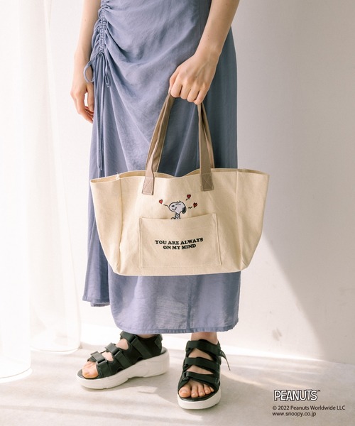 OLIVE des OLIVE(オリーブデオリーブ)の「PEANUTSミニトートBAG(トートバッグ・レディース・オフホワイト/アイボリー・FREE)」の7枚目の写真