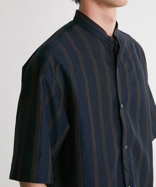 UNITED TOKYO（ユナイテッドトウキョウ）の「キュプラリネンストライプバンドカラーシャツ（シャツ/ブラウス・メンズ・グレー/ネイビー/ブラウン・1/2/3）」の15枚目の写真