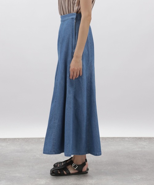 LAKOLE(ラコレ)の「ライトデニムセミマーメイドスカート / 296437(デニムスカート・レディース・インディゴブルー/サックスブルー・SMALL/MEDIUM)」の20枚目の写真