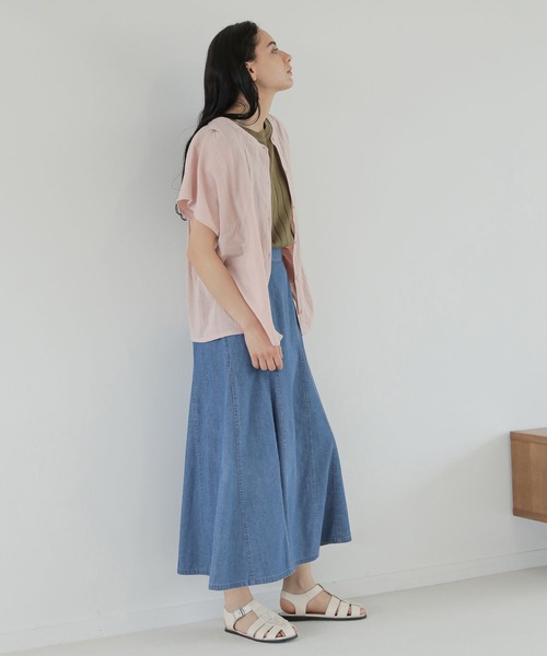 LAKOLE(ラコレ)の「ライトデニムセミマーメイドスカート / 296437(デニムスカート・レディース・インディゴブルー/サックスブルー・SMALL/MEDIUM)」の7枚目の写真