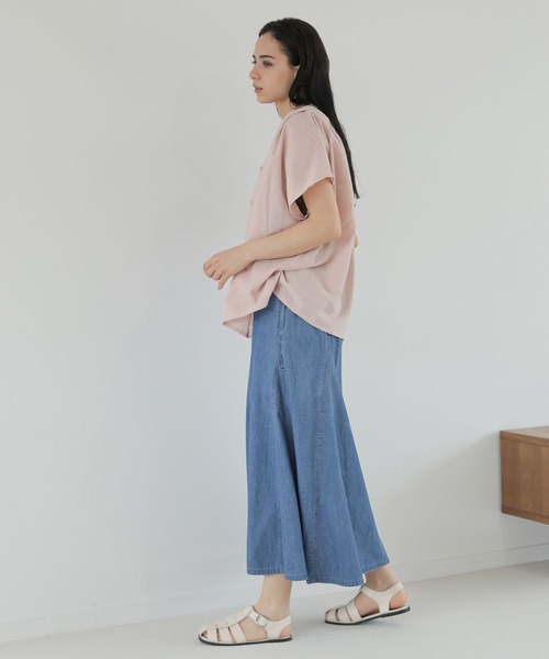 LAKOLE(ラコレ)の「ライトデニムセミマーメイドスカート / 296437(デニムスカート・レディース・インディゴブルー/サックスブルー・SMALL/MEDIUM)」の8枚目の写真