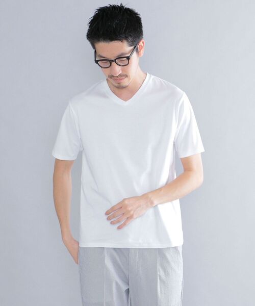 SHIPS(シップス)の「SHIPS: ALBINI Vネック 無地 Tシャツ(Tシャツ/カットソー・メンズ・ホワイト/ブラック/ネイビー/ダークグレー・SMALL/MEDIUM/LARGE/X-LARGE)」の5枚目の写真