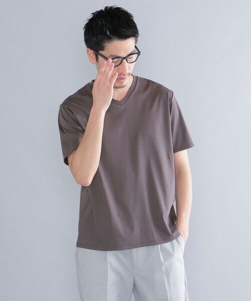 SHIPS(シップス)の「SHIPS: ALBINI Vネック 無地 Tシャツ(Tシャツ/カットソー・メンズ・ホワイト/ブラック/ネイビー/ダークグレー・SMALL/MEDIUM/LARGE/X-LARGE)」の11枚目の写真