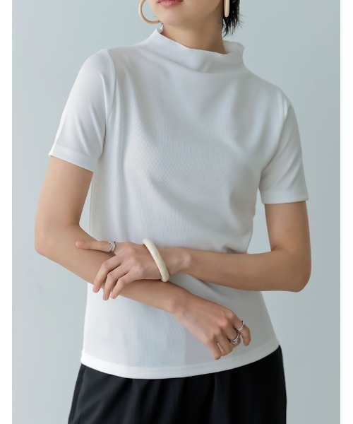 Re:EDIT(リエディ)の「フライスハイネック5分袖シアートップス(Tシャツ/カットソー・レディース・ホワイト/ブラック/ピンク/オレンジ/ブルー・FREE)」の3枚目の写真