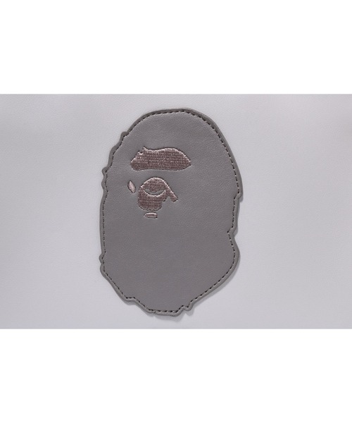 A BATHING APE(アベイシングエイプ)の「APE HEAD PATCHED BAG L(ショルダーバッグ・レディース・グレー/ブラック・FREE)」の6枚目の写真