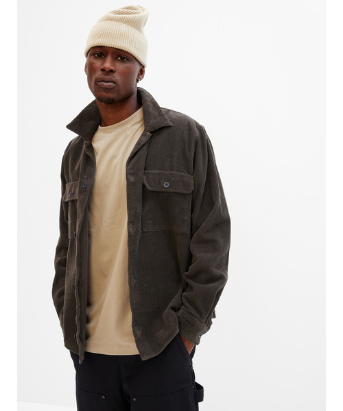 GAP(ギャップ)の「オーガニックコットン100% オーバーサイズTシャツ(Tシャツ/カットソー・メンズ・ホワイト/ブラック/ベージュ/パープル/ネイビー/ブラウン/グレー/カーキ/イエロー/グリーン/その他/ブルー系その他/ピンク系その他・S/M/L/XL/XS)」の5枚目の写真