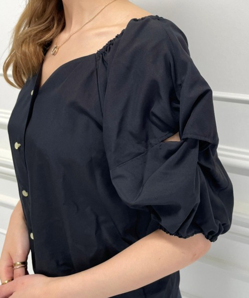 ROYAL PARTY(ロイヤルパーティー)の「パフスリーブブラウス(シャツ/ブラウス・レディース・アイボリー/ベージュ/ブラック・マルチサイズ)」の4枚目の写真