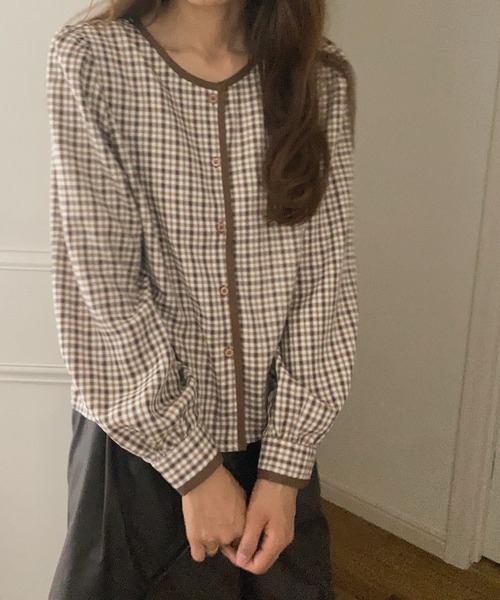 LAUIR(ラウアー)の「パイピングチェックブラウス(シャツ/ブラウス・レディース・ブラック/ブラウン/ベージュ・LARGE/MEDIUM/SMALL)」の8枚目の写真