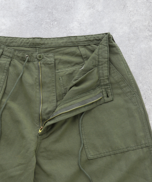 JOURNAL STANDARD（ジャーナルスタンダード）の「C/L ベイカー オーバーパンツ（その他パンツ・メンズ・チャコールグレー/ベージュ/カーキ/アイボリー/ブラック系その他・SMALL/MEDIUM/LARGE）」の18枚目の写真