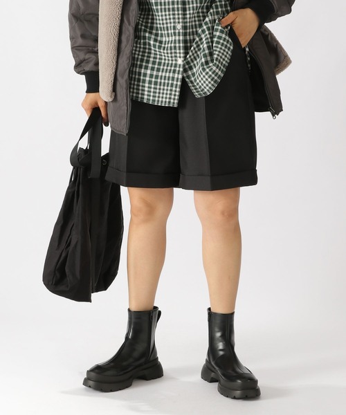 niko and...（ニコアンド）の「センタープレスショートパンツ（その他パンツ・レディース・ブラック/ライトブラウン・LARGE/MEDIUM）」の2枚目の写真