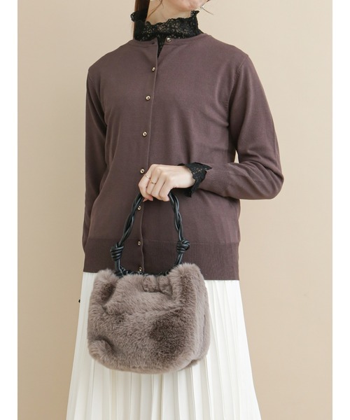 Te chichi(テチチ)の「袖口スリットクルーネックカーディガン(カーディガン/ボレロ・レディース・グリーン/ブラック/ベージュ/パープル/ブラウン・フリ-)」の3枚目の写真